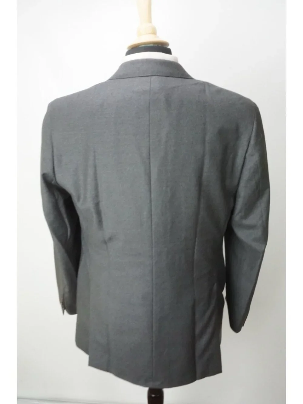 Flannel Bay Gray Edward Barkley 100s Wool 2Pc Suit Jacket Pants Sz 40 Brand Newc